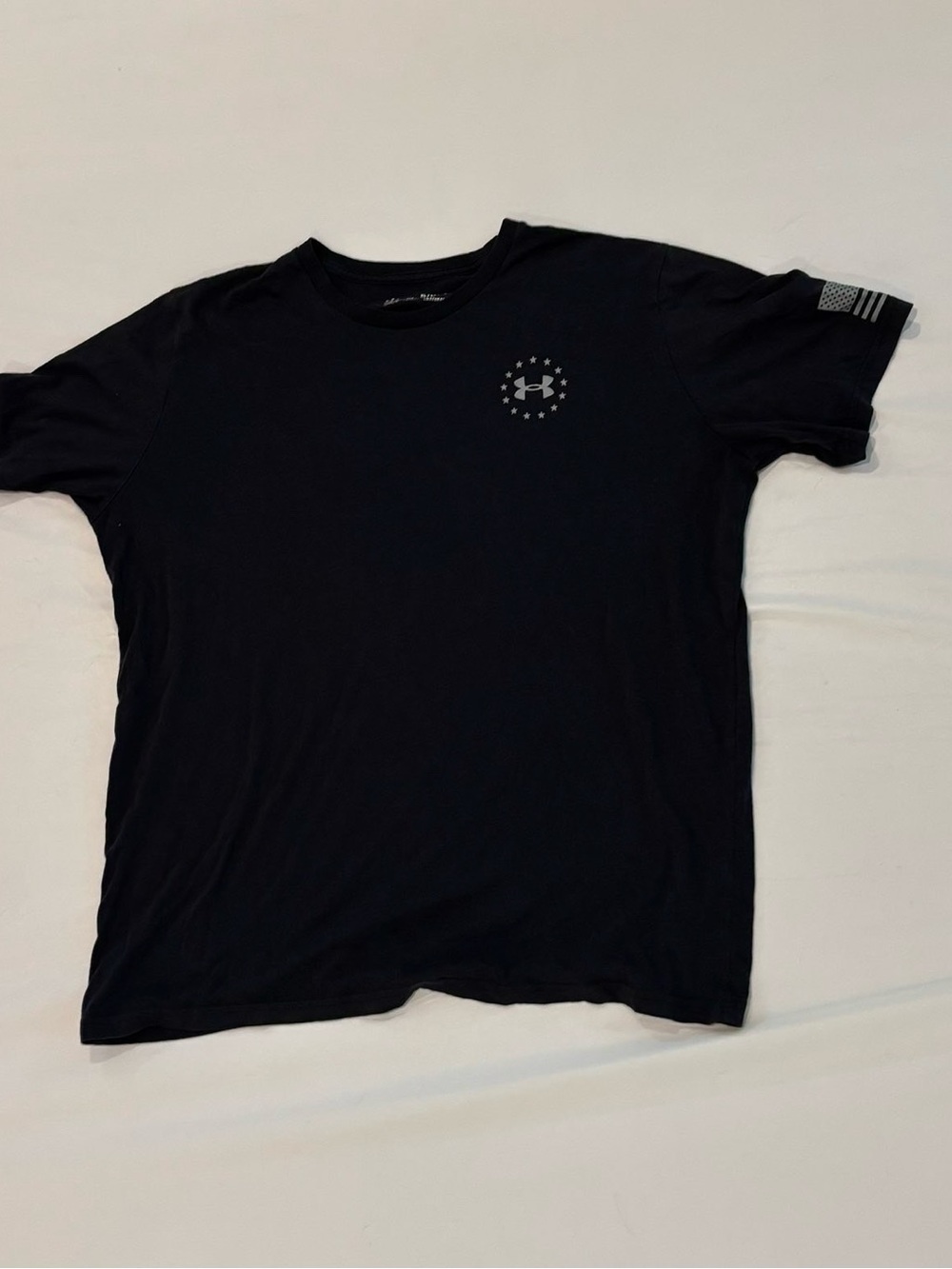 Under Armour Men’s Black Short-Sleeve Logo Tee